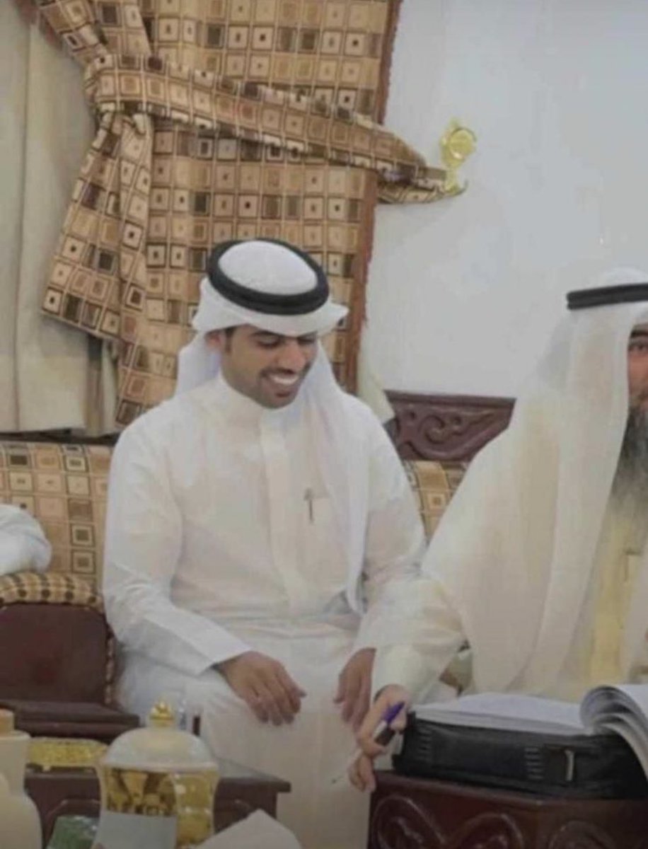 نبارك للأخ :
ماجد مفرح الخيوطي
عقد قرانه سائلين الله تعالى له التوفيق والسداد