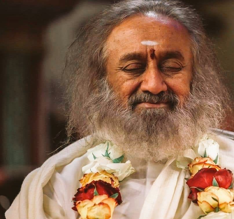 i_am_a_sadhak's tweet photo. The lazy have all the time, the unintelligent have no time &amp; the intelligent will make time. It is restlessness in us that makes us feel that we are short of time. If u are relaxed and if you are intuitive, then you'll find that you can make time.

~ Gurudev @SriSri 🌸 https://t.co/Nw5T1wUrGZ