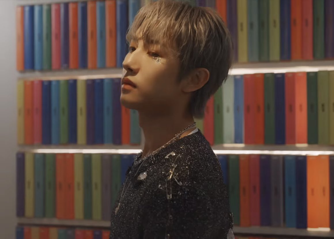 HRJFEED's tweet photo. HUANG RENJUN… https://t.co/q8bDx374tc