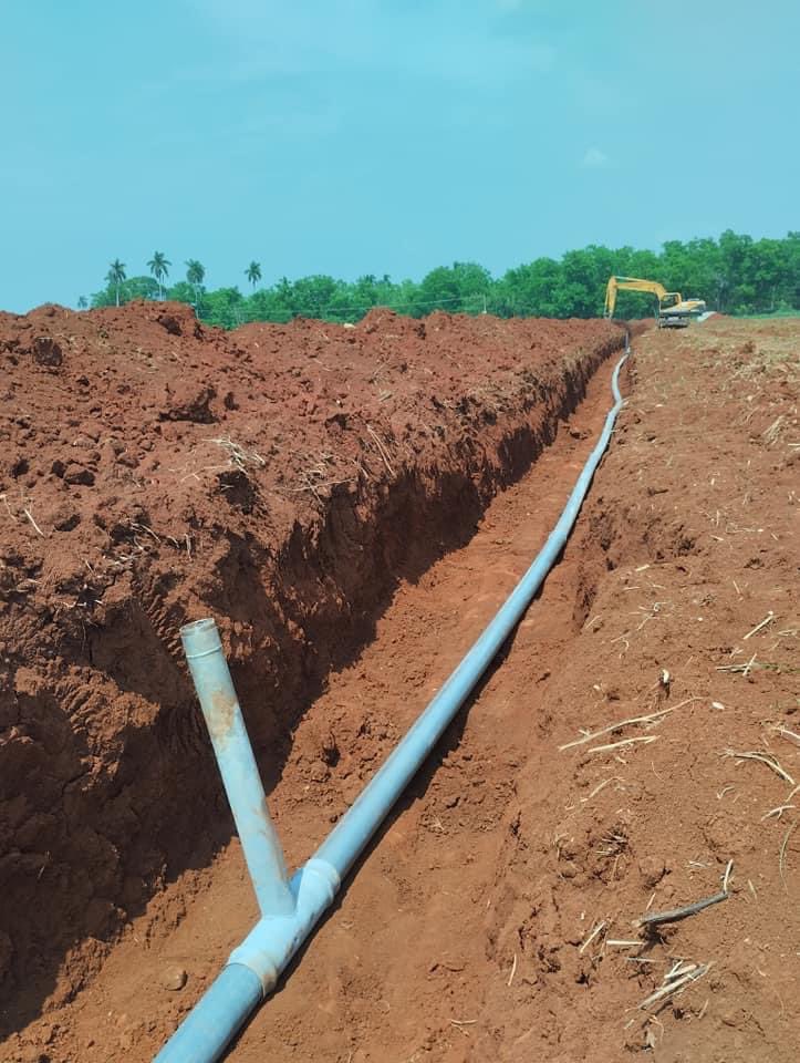 emaroho's tweet photo. Tercera etapa de la finca Quivicán.
Contamos con el apoyo de la brigada Civiles. #EMAROHO #AySCuba #RehabilitandoLosCaminosDeLaVida #MejorEsPosible https://t.co/qXwlcjkGZ7