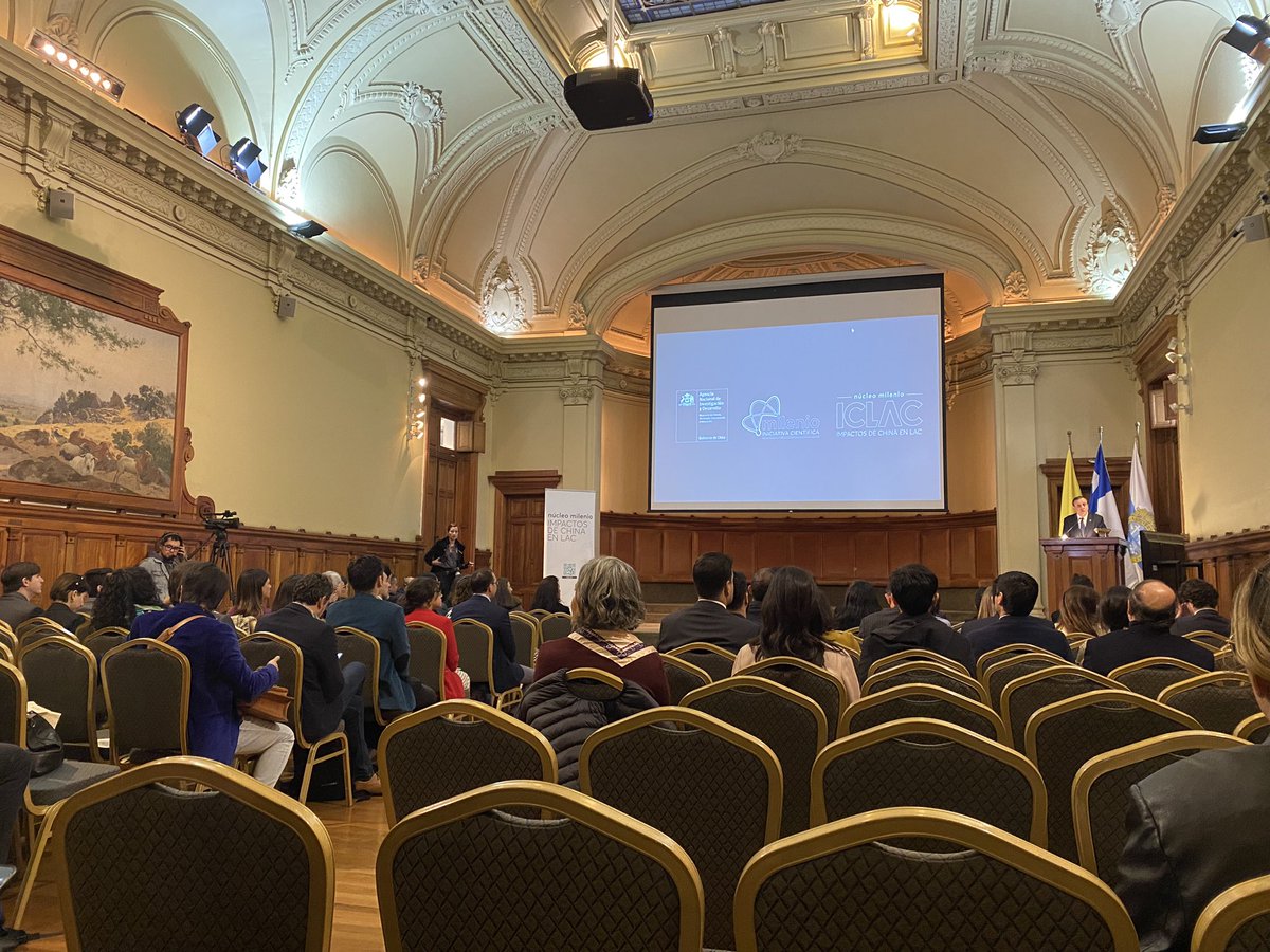 Lanzamiento hoy del Núcleo Milenio ICLAC—cuatro universidades chilenas trabajan juntos en el estudio de los impactos de China en LAC. <a href="/FranciscoUrdin/">Francisco Urdinez</a> <a href="/monttm/">Maria Montt</a> <a href="/Milenio_ICLAC/">ICLAC Núcleo Milenio</a>