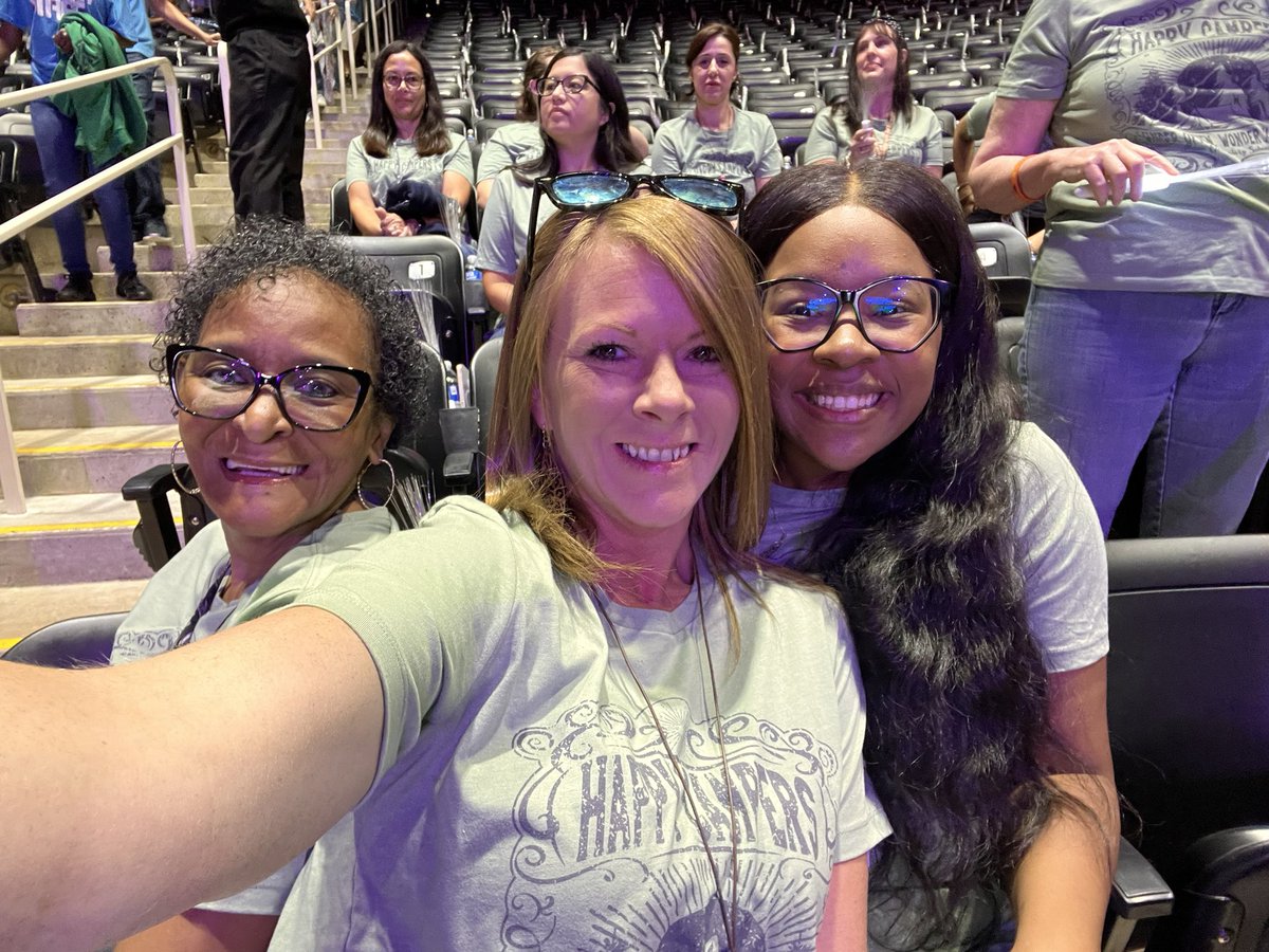 ambermoore8686's tweet photo. #TheGISDEffect #ExperiencetheMagic
@Abbett_AllStars 
@gisdMTSS https://t.co/HnX6EeOaGv