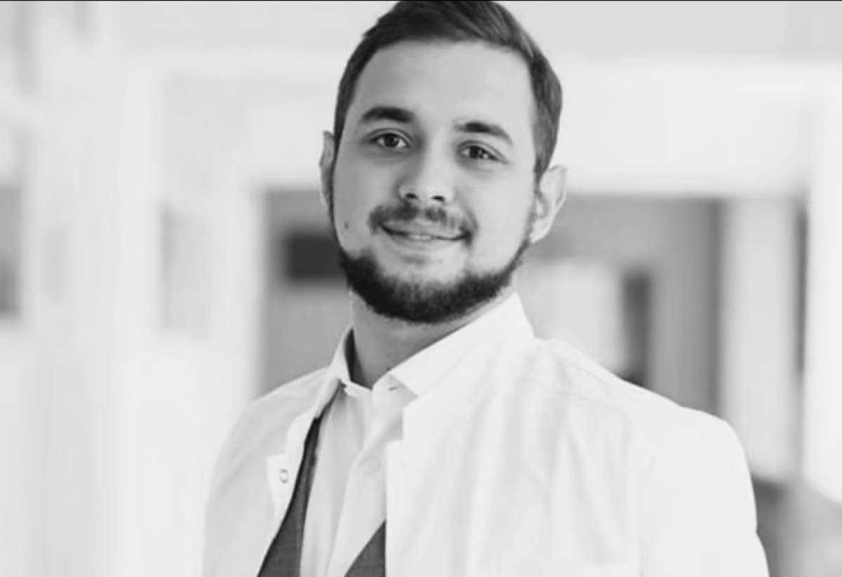 Dmytro Bilyi was a doctor.

He was killed on Aug. 1, on his first day of work, during a Russian attack on Yevhen Karabelesh City Hospital in Kherson.

Dmytro was 25 years old.