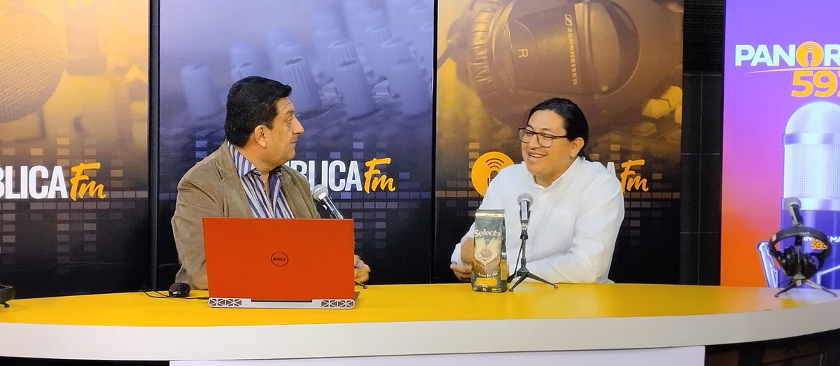 PublicaFM's tweet photo. En #Panorama593 Edison Navarro @Shimiec1 nos invita a la Feria de Semillas Muyu Raymi, Café y chocolate. https://t.co/lZ7huqNbkk https://t.co/SpT0h7ODKl