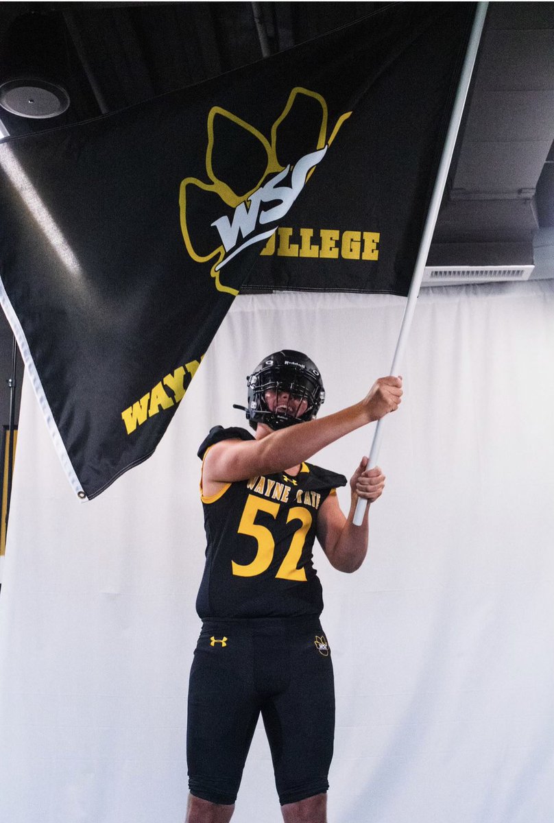 Cole_Mackie06's tweet photo. After a great visit and talk with @Coach_Prosser and @LMasters8 I have received an offer to continue my academic and athletic career at @WayneStFootball !!!  #AGTG #WAYN24MERICA https://t.co/r5Am4bZaZD