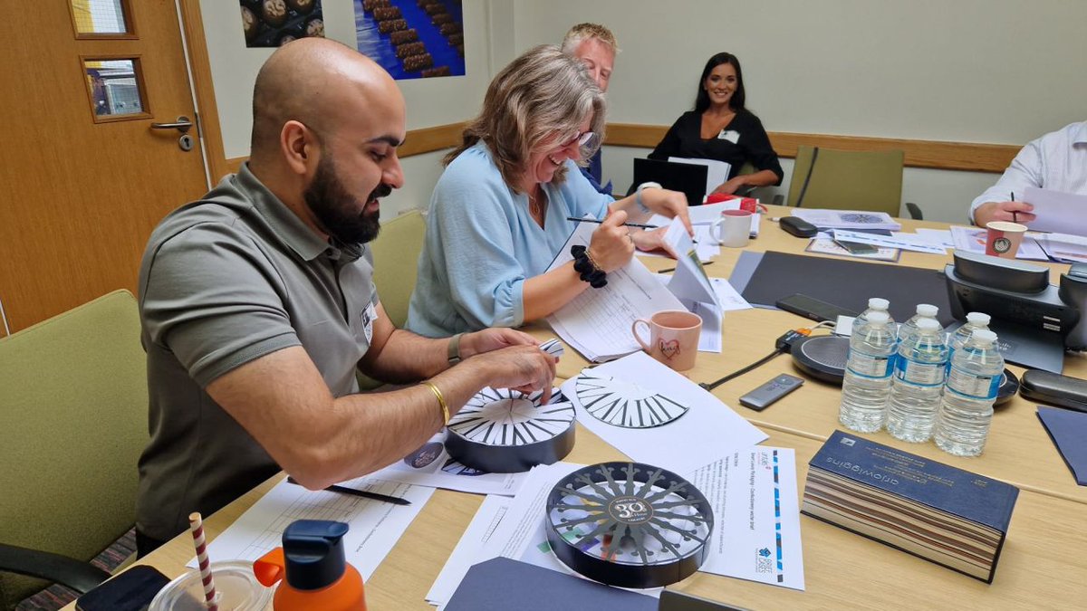 Pusterla 1880 UK tweet media