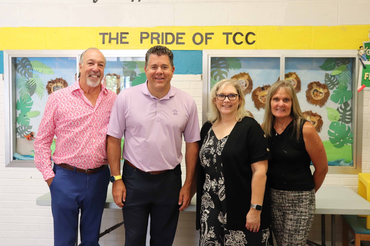 UCP-LI would like to #thank @RepLaLota for visiting The Children’s Center at UCP! Colleen Crispino, President & CEO and Steve Louro, President of Professional Group Plans & UCP-LI Board Member shared our concerns with funding & how we are being affected by the workforce crisis.