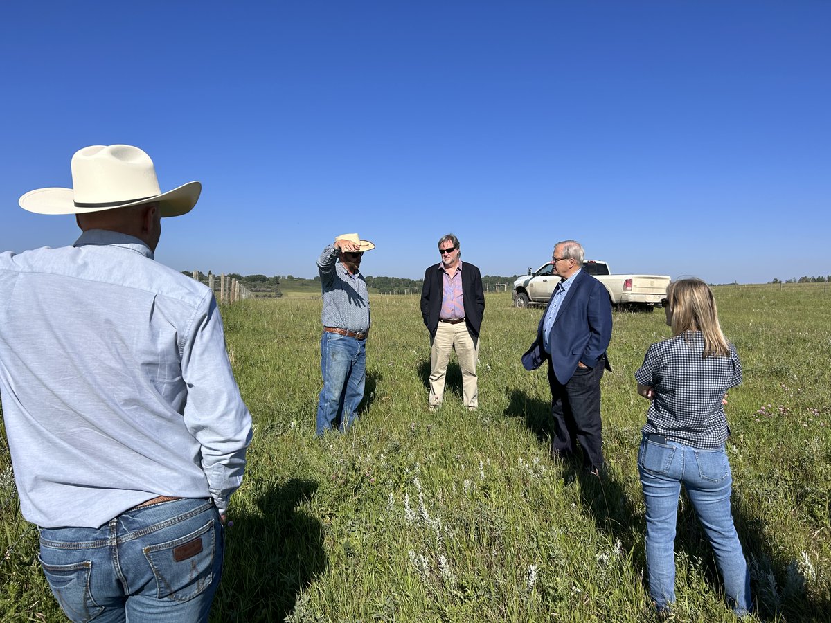.<a href="/CanCattle/">Canadian Cattle Association</a> had the pleasure of welcoming Minister <a href="/L_MacAulay/">Lawrence MacAulay</a> back to #CdnAg with a tour of CL Ranch. Thank you <a href="/cheriecbarnes67/">Cherie</a> for sharing the sustainability story of your operation and emphasizing the importance of grassland conservation.