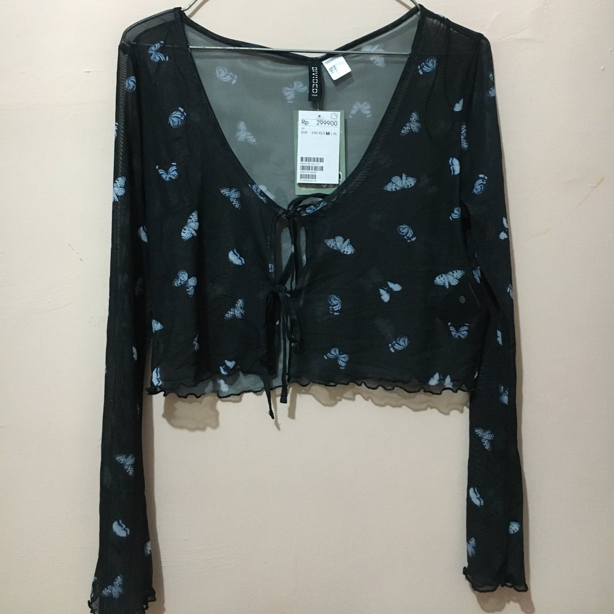 eleveights's tweet photo. [NEW] WTS mesh cardigan h&amp;m

masih baru, tag masih ada. dijual karena salah ukuran

size M

link shopee: https://t.co/t82DwWA3OH

mesh top hnm ready stock https://t.co/lqxpEjm0Th