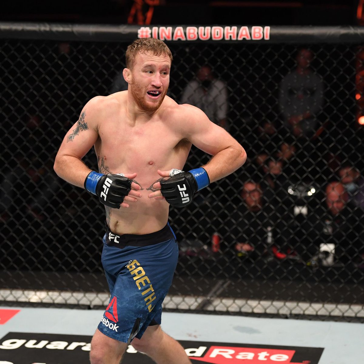 Justin Gaethje a reçu un appel de Donald Trump après sa victoire à l’#UFC291 🇺🇸 : 

« Il m’a appelé et m’a félicité, il m’a dit que c’était un grand show et m’a invité à jouer au golf à New York ou bien en Floride » 

[TMZ Sports]