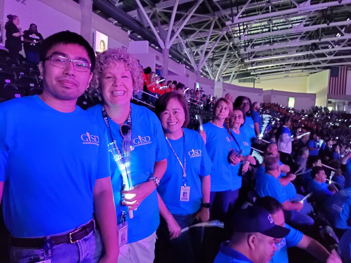 gisd_fac_maint's tweet photo. F&amp;M in the house for Convocation! https://t.co/8lMzN6n6i8