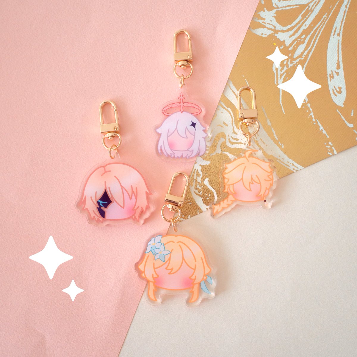 Un nouveau batch d'acryliques est là ! 😍
Cette fois ci, on c'est concentré sur des personnages déjà iconiques de Genshin, paimon, lumine, aether et dainsleif ! 💕 On en a ajouté d'autres à notre boutique, pour les plus curieux 👇
naelystudio.com/collections/po…