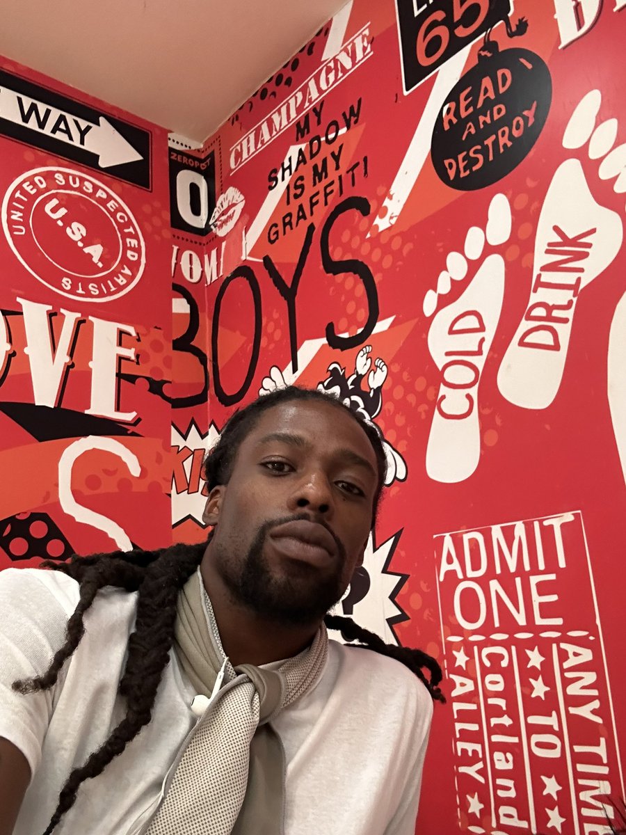 Posted in your BM room 🙌🏾