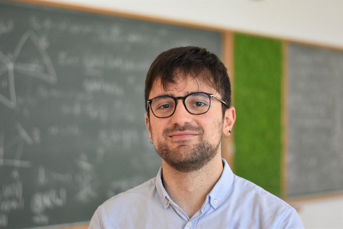 math_muenster's tweet photo. We are delighted that Francesco Pediconi @UNI_FIRENZE joins us as a Young Research Fellow! He is working in real and  complex differential geometry. During his stay in Münster he is collaborating with Anusha Krishnan and other #MathMuenster scientists. https://t.co/JjGrqLqEIS https://t.co/wuKVgf0lJ8