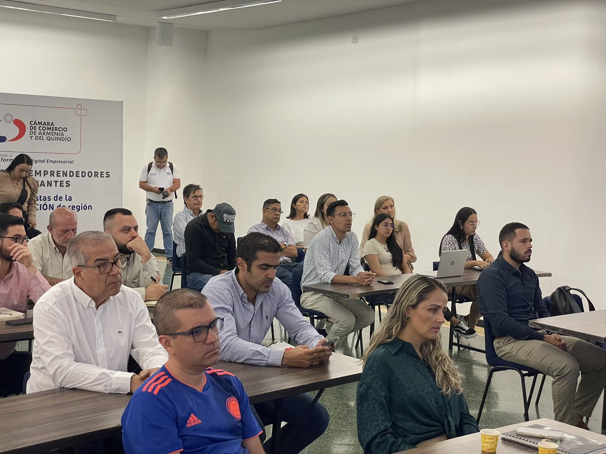 Camara_Armenia's tweet photo. En este informe conocemos las cifras más importantes de temas clave para la capital de quindiana: seguridad, movilidad, medio ambiente, vivienda y servicios públicos, entre otros aspectos importantes. 🌳🚦🏡 
@Arm_ComoVamos https://t.co/asxh3fEIlB