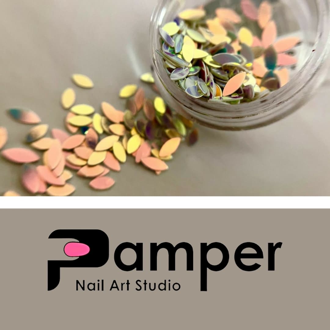 #nails #nailart #accessories #diamond #glitternails #explorepage #instalike #follow #like #instagood #happy #jewelry #love #mua #outfitoftheday #photooftheday #photo #pampernailartstudio #vadodara #gujarat #india 
Artist-Roshni Patel Salon-Pamper Nail Art Studio Vadodara