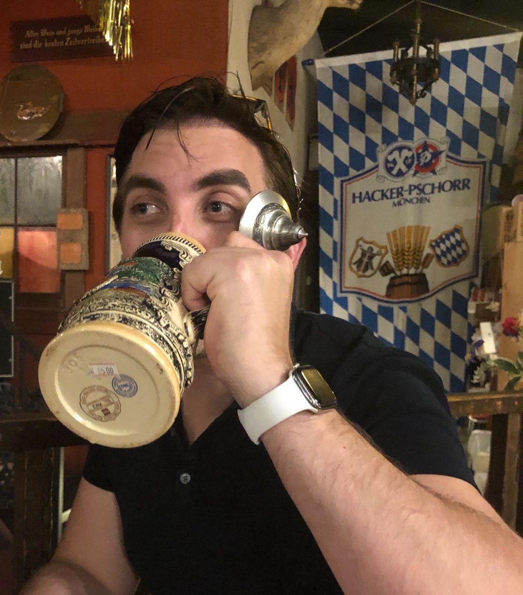 Nathanone's tweet photo. Turning all my meetings today into standing meetings.
Wish me luck! 🍻
#StandUpChallenge https://t.co/uMYXaCpm0f