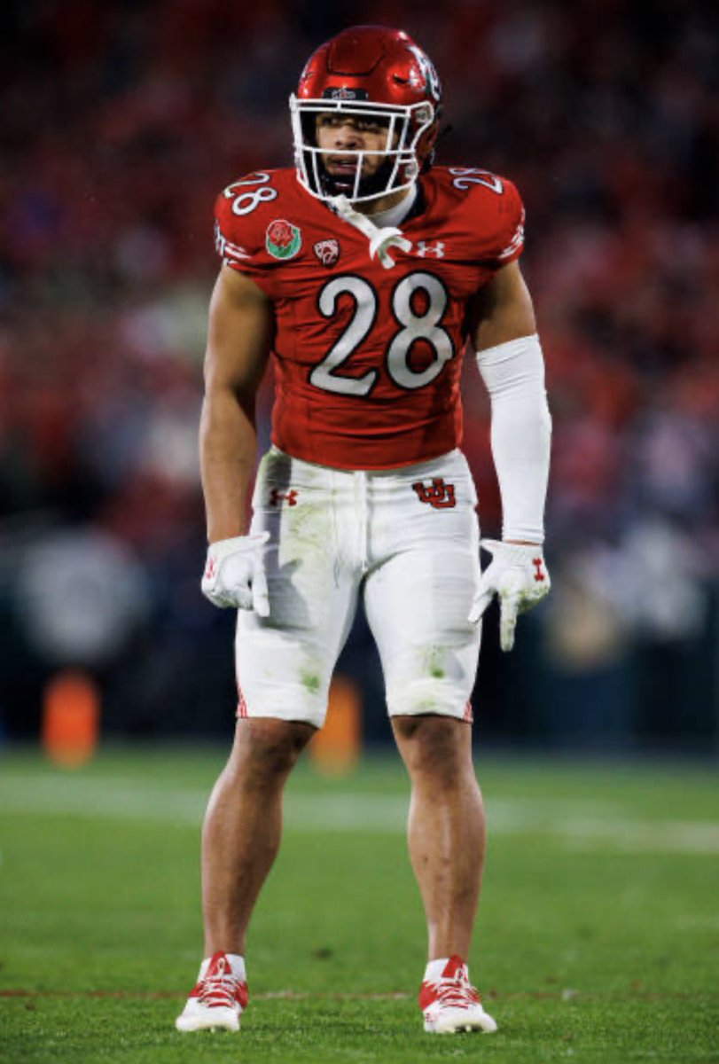 DustinSparky's tweet photo. 28 days to Utah Football!!🔥🔥
4 weeks from today! @sione_vaki #SioneVaki #JoeWilliams #UteLegends #GoUtes‼️ https://t.co/scUnbxT3ol