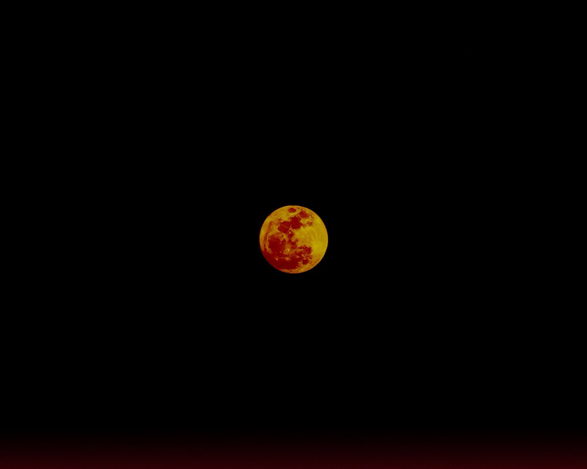 manusianlangit's tweet photo. Sturgeon Moon,
1 Agustus 2022. https://t.co/w9XApSHrk2