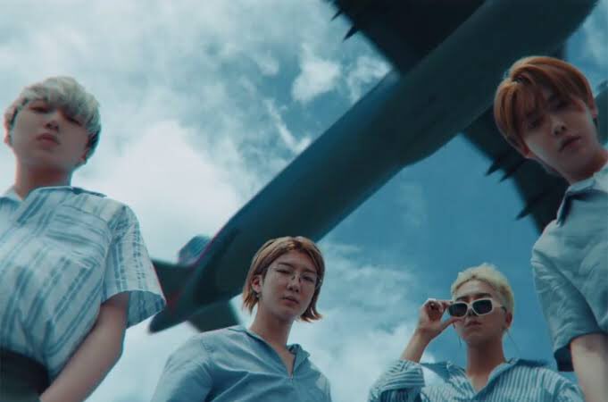 kchartsmaster's tweet photo. 6 years ago today, WINNER released “LOVE ME LOVE ME” and “ISLAND”. https://t.co/tyi7ULbzTX