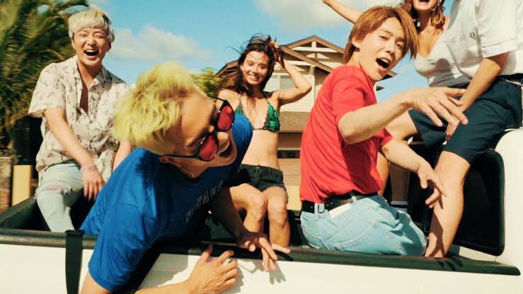 6 years ago today, WINNER released “LOVE ME LOVE ME” and “ISLAND”.