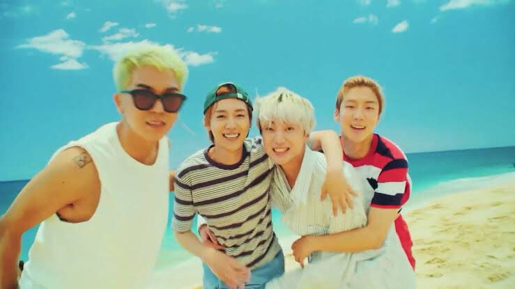 kchartsmaster's tweet photo. 6 years ago today, WINNER released “LOVE ME LOVE ME” and “ISLAND”. https://t.co/tyi7ULbzTX