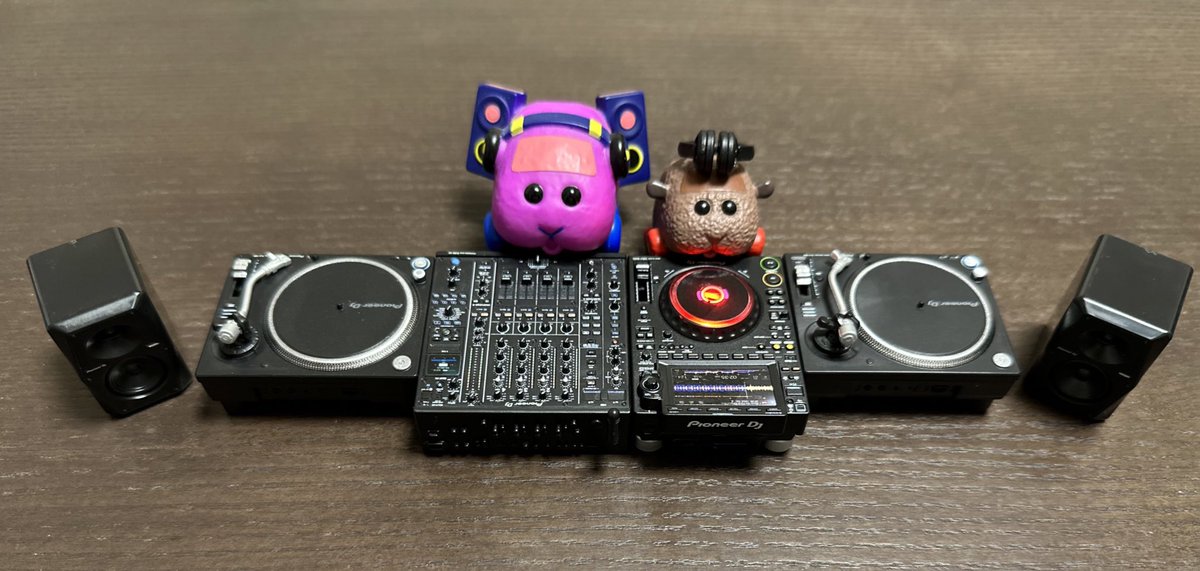dj__senna's tweet photo. DJ機材のガチャ、控えめに言ってかわいすぎる https://t.co/c6UmcJSYo4