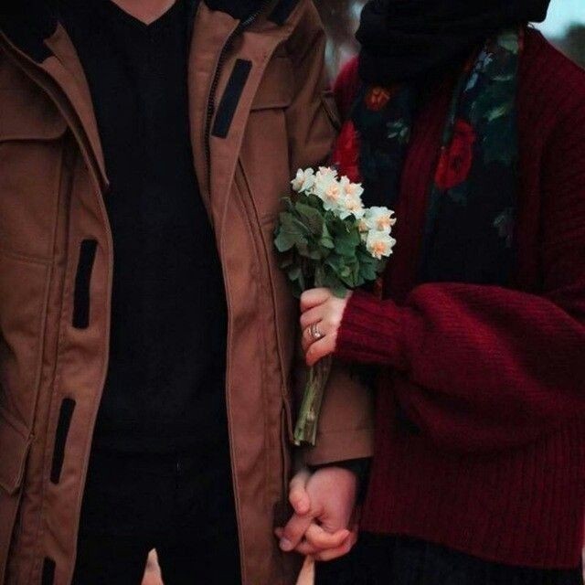 Sınavı yok ki kazanasın ,ders değil ki çalışasın sevilmek işte  rızık meselesi..