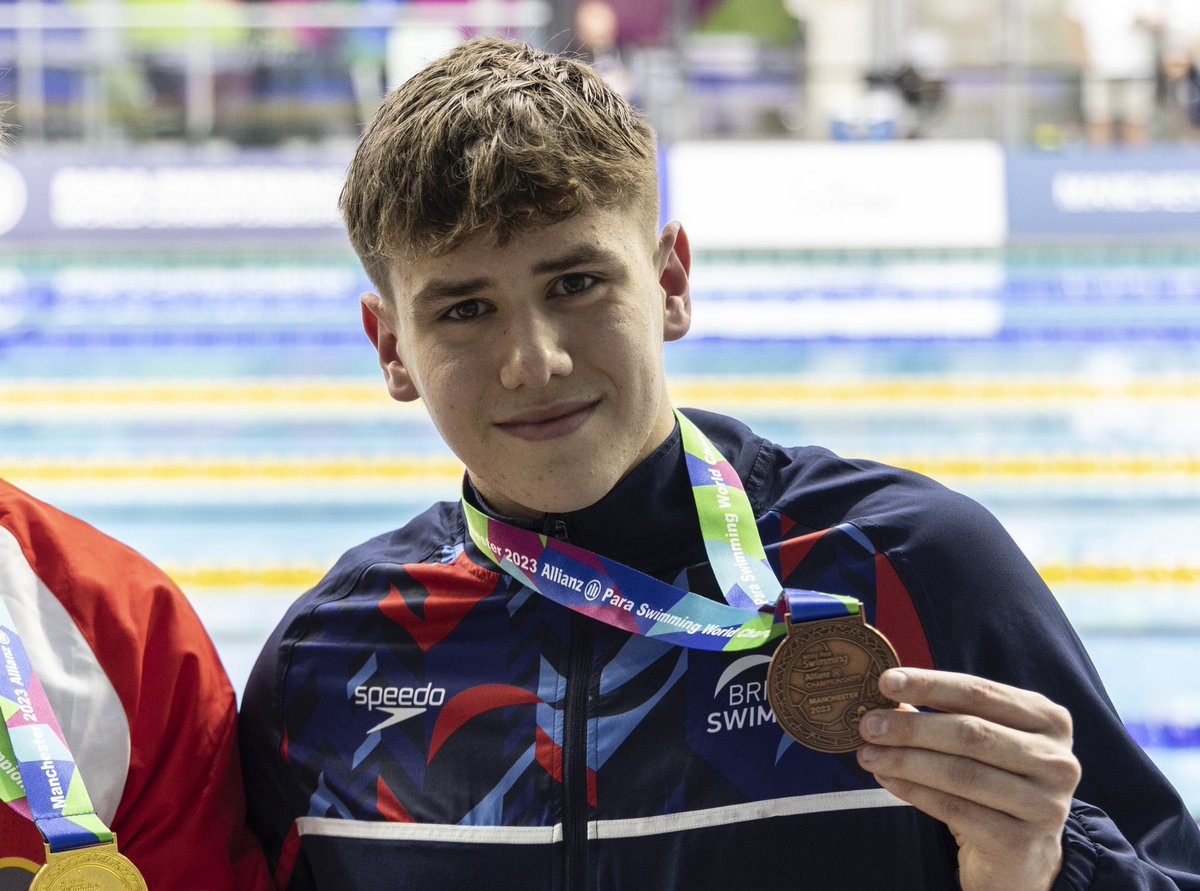 Sam Downie tweet media