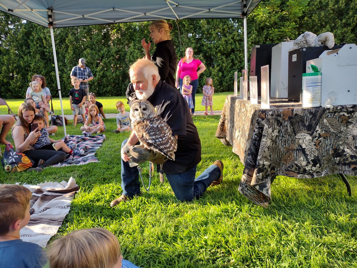 Castleton Library tweet media