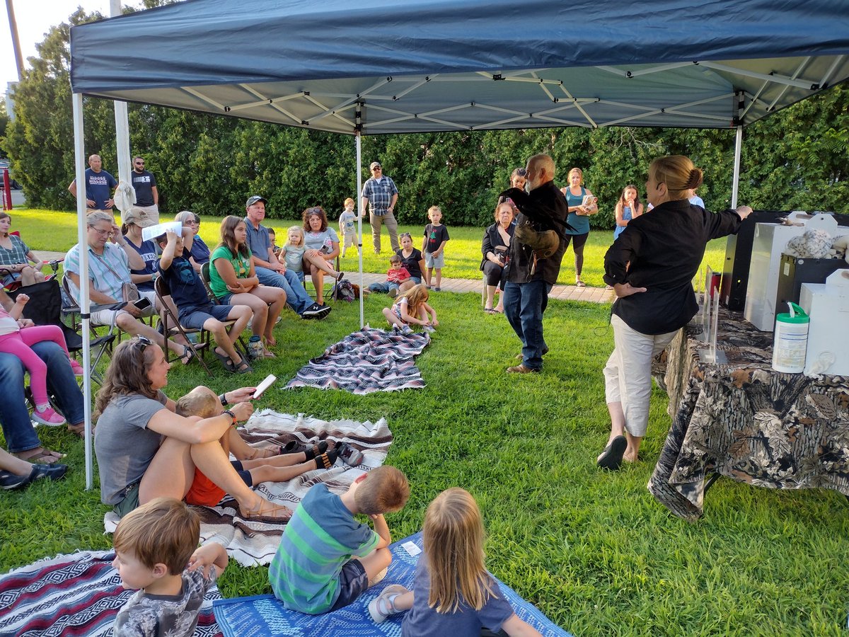 Castleton Library tweet media