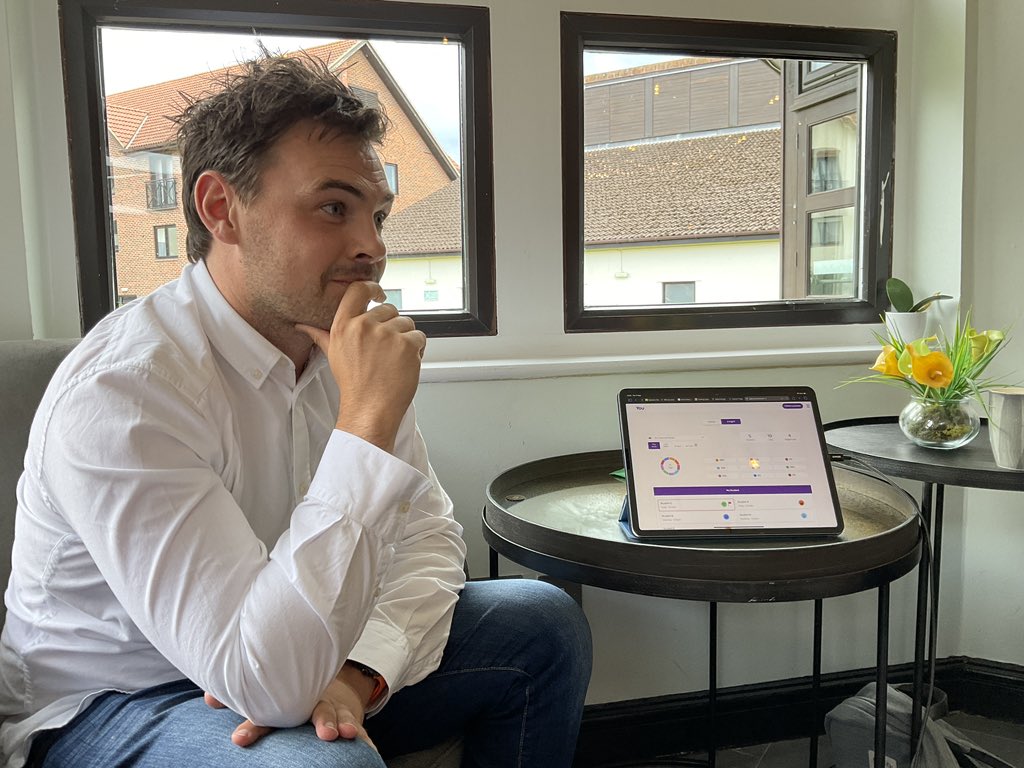 MattWarne's tweet photo. One of my favourite human beings @Mr_L_edu sharing his wealth of knowledge upon the area of well-being of pupils in education at the awesome UnConference
#ADE2023 @AppleEDU
@YouHueApp #blobtree #wellbeing https://t.co/nvFekpoly2