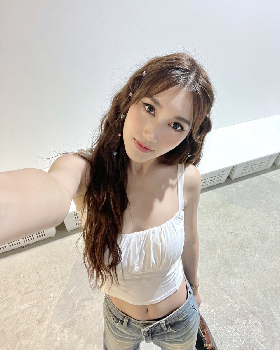 BESTKAMSINGG's tweet photo. ฝันดีค่ะ💖 https://t.co/tf2WIa4ST2