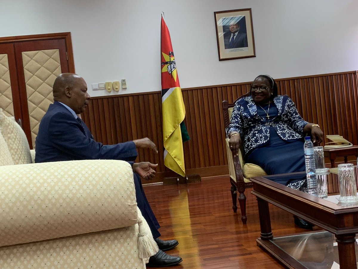 "The Gov🇲🇿 is grateful for the assistance UNHCR🇲🇿 is directly providing to refugees in the country", said the Minister of Foreign Affairs &amp; Coop., Veronica Macamo, during the introduction meeting of UNHCR Mozambique´s new Representative, <a href="/AhmedBaba_Fall/">Ahmed Baba Fall</a>.

#withrefugees