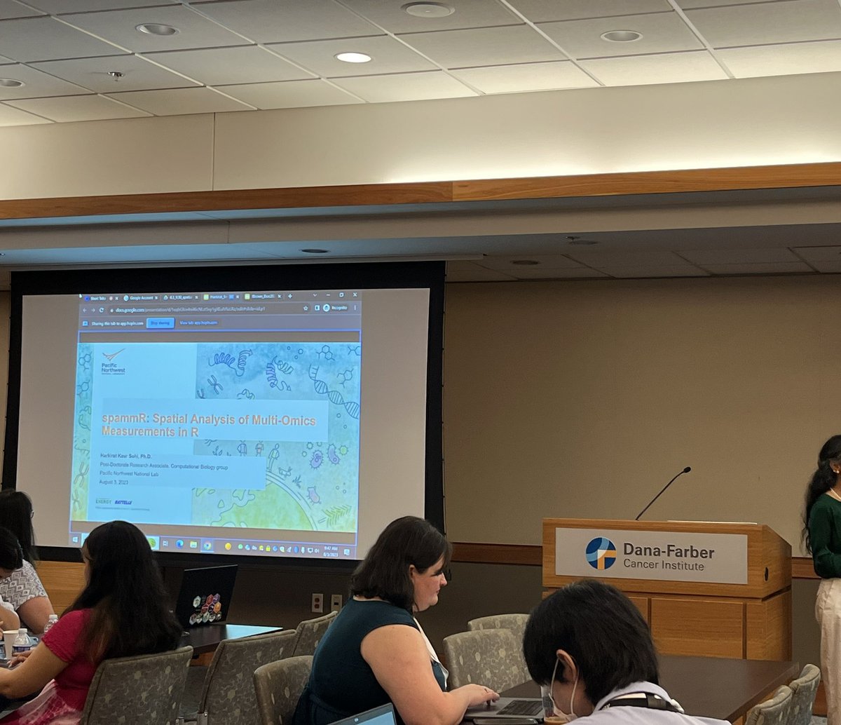 VikasBansal1989's tweet image. SPAMMER: Spatial analysis of multi-omics in R by Harkirat Kaur Sohi from Pacific Northwest Lab!! #BioC2023 @Bioconductor