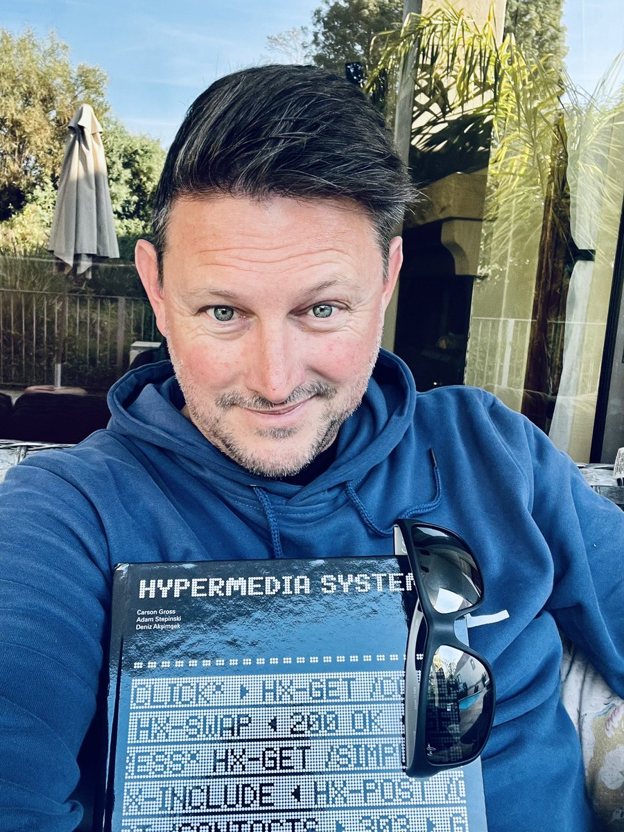 Hey <a href="/htmx_org/">htmx.org / CEO of FlatUI Delenda Est (same thing)</a>, look what made it all the way to Cape Town!

Never felt more manly 💪