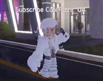 CutePizza_04's tweet image. ✨1st pic from BB Season 1 (as a contestant)
🔥 2nd pic from BB Season 2 (as a judge)
#RoVille #Roblox #RovilleRoblox #BuildBattle