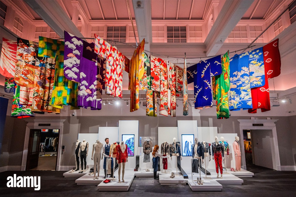 Freddie Mercury's entire personal collection is unveiled to the public for the first time this summer in a dedicated month-long exhibition at Sotheby's in London.  

Image ID: 2RFFRRA // Guy Bell // Alamy Live News

Explore more here: bit.ly/3po8fJM