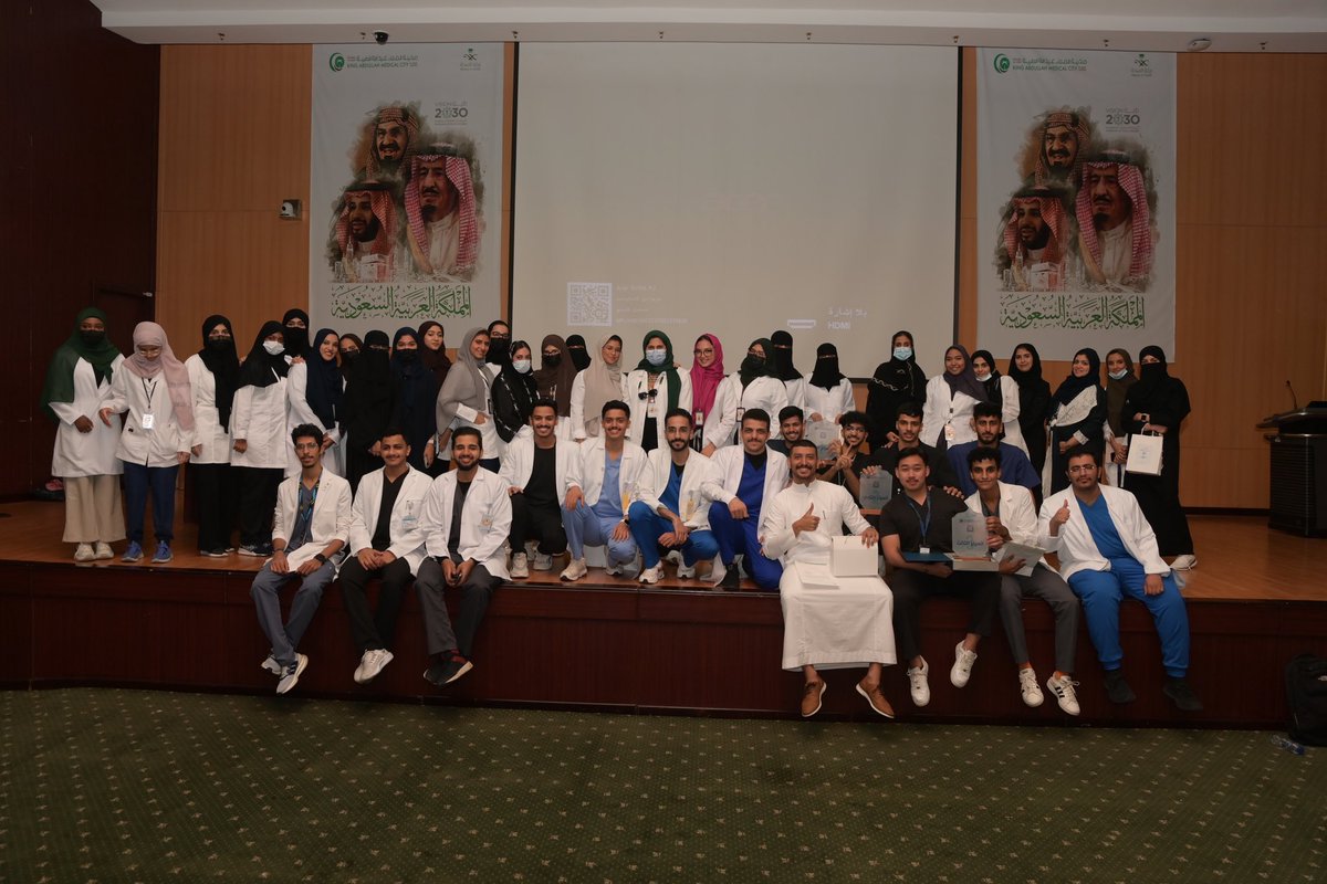 sulafahreda's tweet photo. one of my best experiences ever!
so glad that I met and got to know each one of this great team, we worked so hard day and night and made memories that will never be forgotten
and now I can say that #KReSP 11 was a success💪🏻💓💓 https://t.co/1sTe6l71Hc