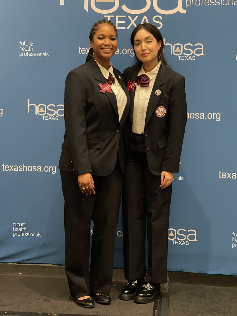 JasmineCPhT's tweet photo. HOSA Area 6 Officers!! Monique Thompson and Aseel Elmansori demonstrate leadership and represent Nimitz High School with pride! Way to go ladies!! 
 
@drasmithdc @MrAndersonCTE @TexasHOSA @AldineCTE @NimitzHS_AISD @nimitzhosa https://t.co/vwneIVVJqM