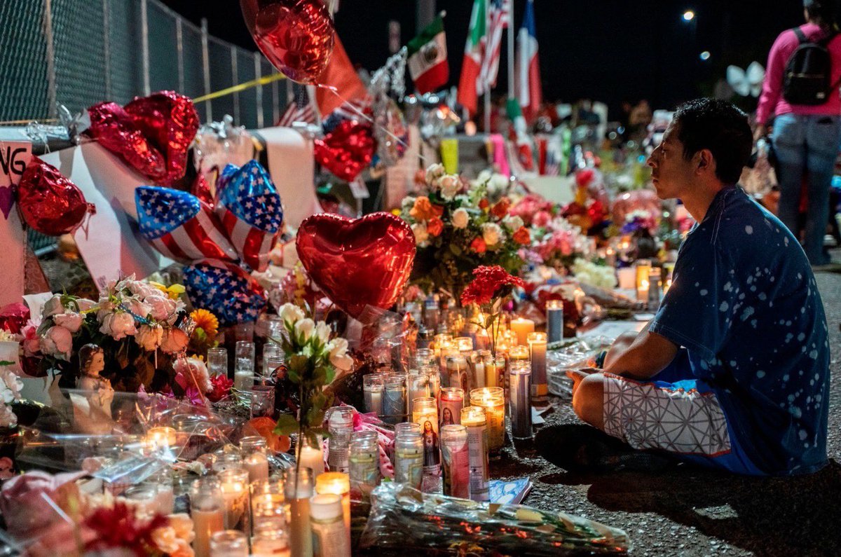 KTSMtv's tweet image. Today marks the fourth anniversary of one of the darkest days in El Paso history.

Today we honor the 23 people who lost their lives and their families.

#elpasostrong #ktsm