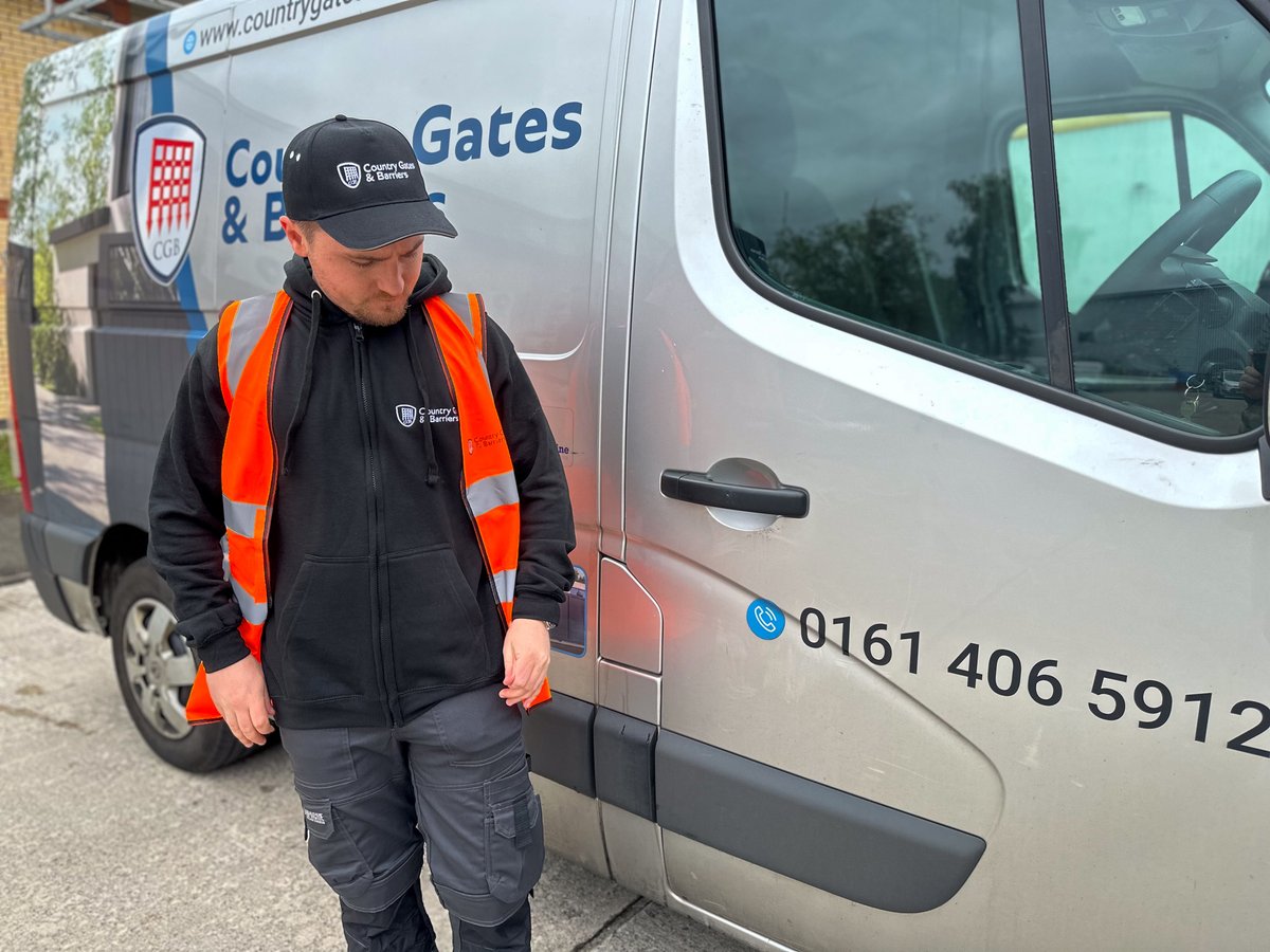 Stepping into the new week with style! Our new Country Gates uniforms by Spectrum Workwear have arrived. They're not just uniforms, they're a statement of our commitment to quality and professionalism. Can't wait for you all to see them in action! 🙌👔