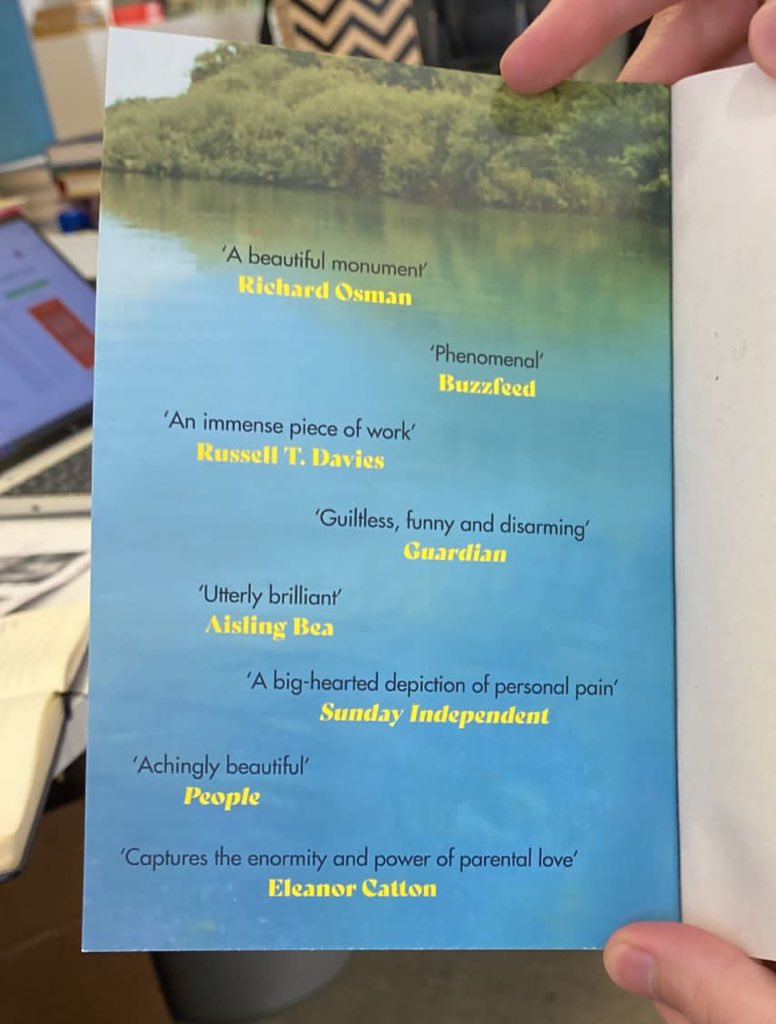 robdelaney's tweet photo. 🇬🇧UK • Take a gander at the soon to be released paperback of A HEART THAT WORKS. If you were waiting to a) know if it was good and b) wanted to pay less, enjoy the quotes in the pics &amp; preorder here! https://t.co/fAL3HLPOen❤️📚 https://t.co/KOzp4mVvlW