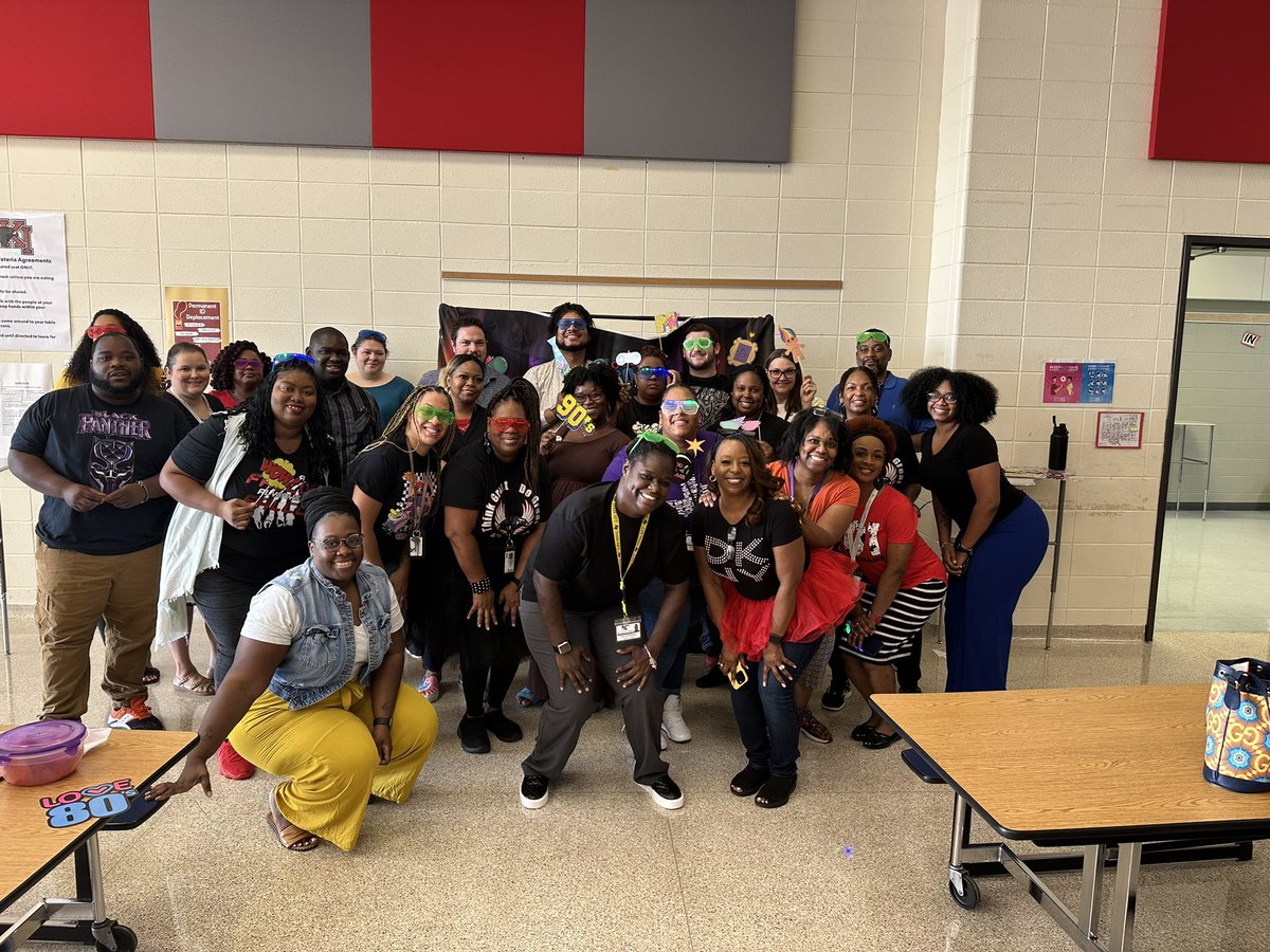 ChrystalP10's tweet photo. @KleinIntKISD  Kick-Off https://t.co/M1NSIiYasN