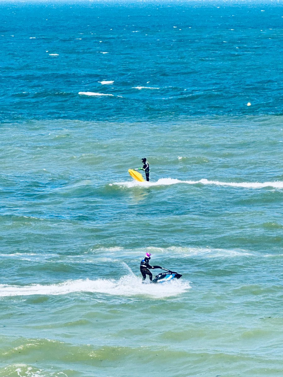 katiehardy89's tweet photo. A visit to Broadstairs Beach🏖🏝 https://t.co/blQQBpyVAk