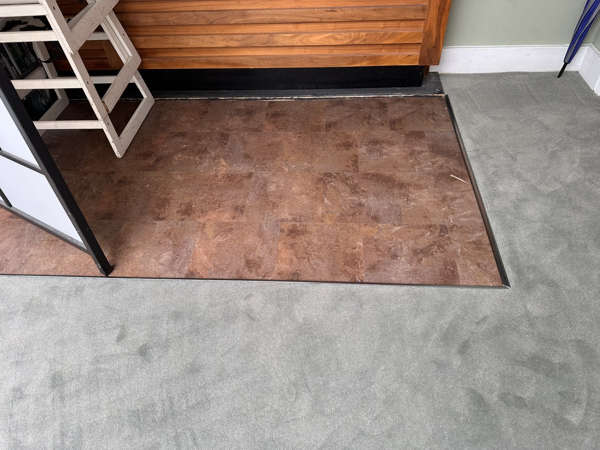 Camaro LVT and Lano Zen 
#kingscarpets #polyflor