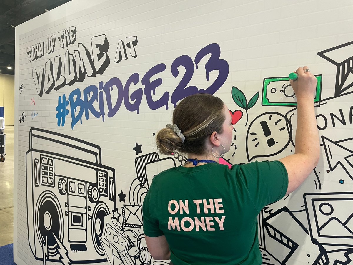 relayfi_deanna's tweet image. Legal graffiti? I&apos;ll take it. Enjoying #bridge23 so far with @bankwithrelay 

@NexusDirect