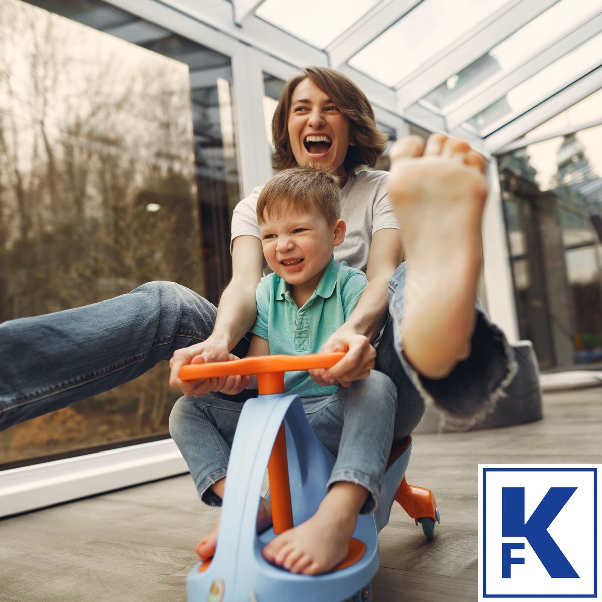 Erfüllen Sie sich jetzt Ihren Traum vom Eigenheim!
Unsere Finanzierungsspezialisten stehen Ihnen mit Rat und Tat zur Seite und nehmen sich für Ihr Anliegen Zeit, um das für Sie beste Finanzierungsangebot zu finden.
“Der Weg entscheidet”!

#finanzierung #eigenevierwände #familie