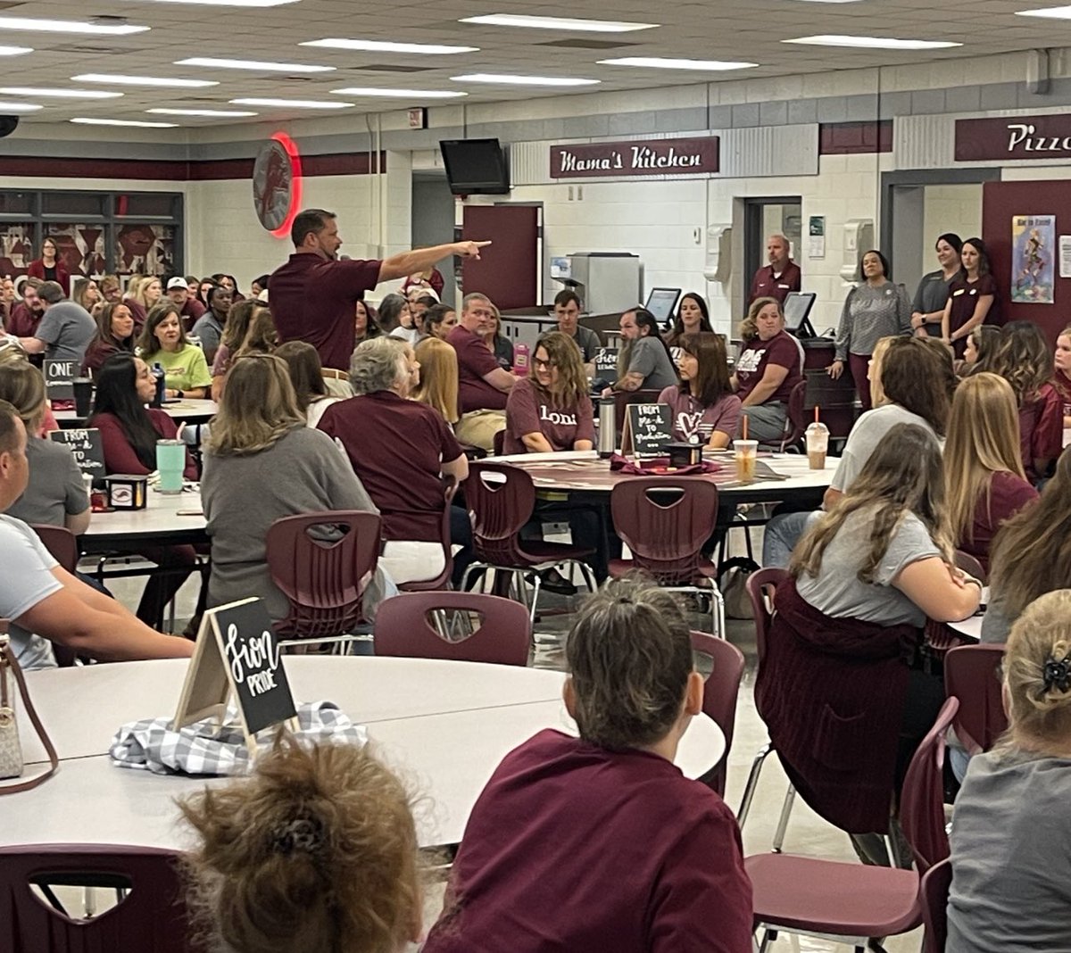 Central Basketball tweet media