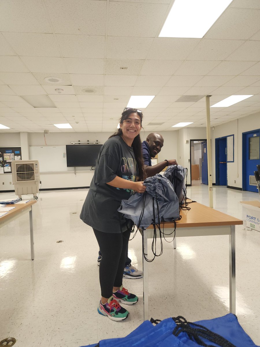 WestburyHSHISD tweet media